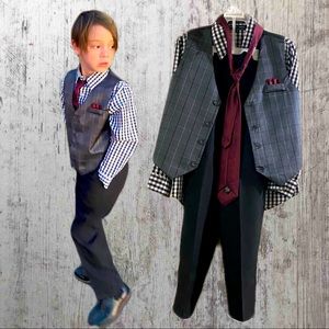 Dapper boys suit